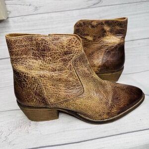 Diba True Brown Distressed Leather Western Ankle Boots Booties Size 10